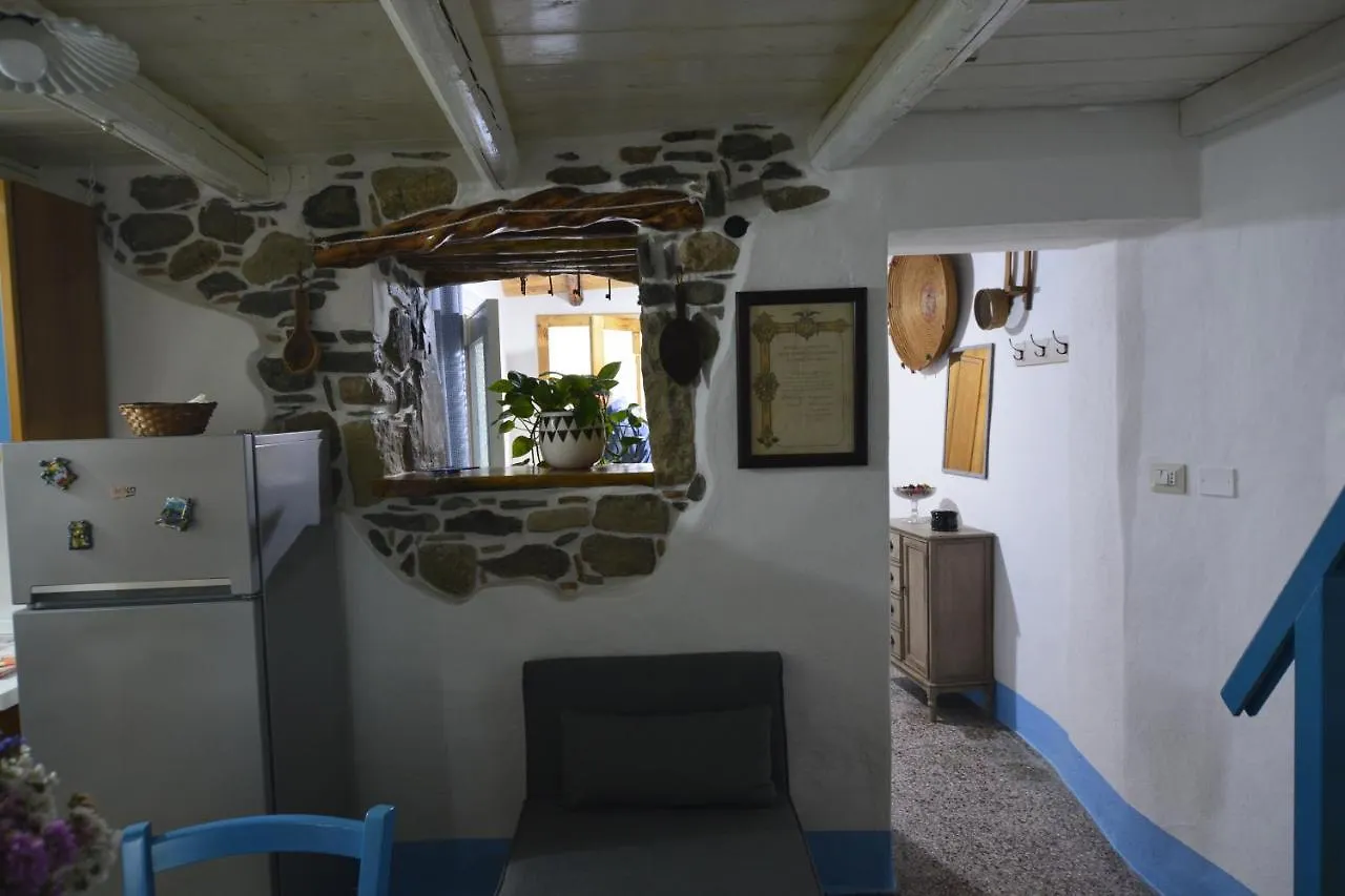 Casa Murroni Pau 0*,